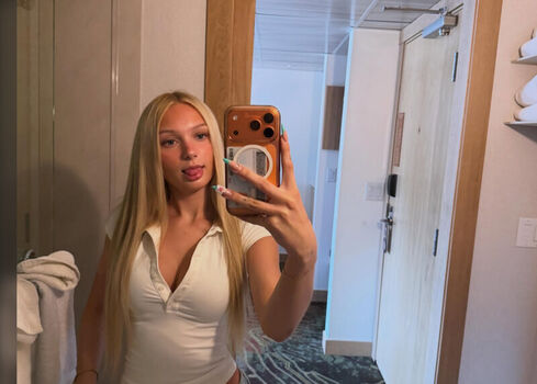 Leaked Bobbie moore page private photo viral onlyfans