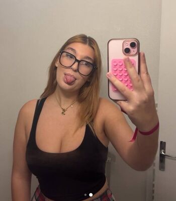 Leaked Bobbie moore page private photo viral onlyfans