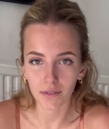 Leaked Bobbie moore page private photo viral onlyfans