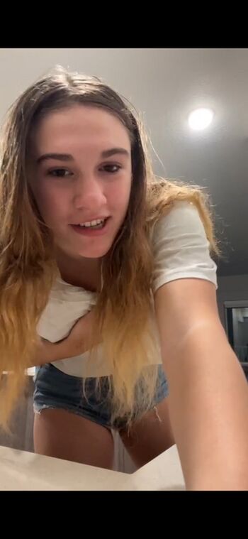 Leaked Bobbie moore page private photo viral onlyfans