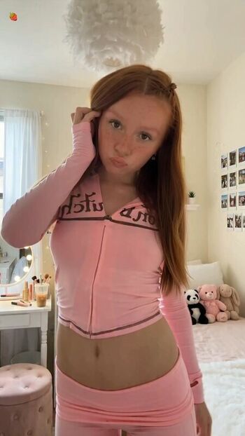 Leaked Bobbie moore page private photo viral onlyfans