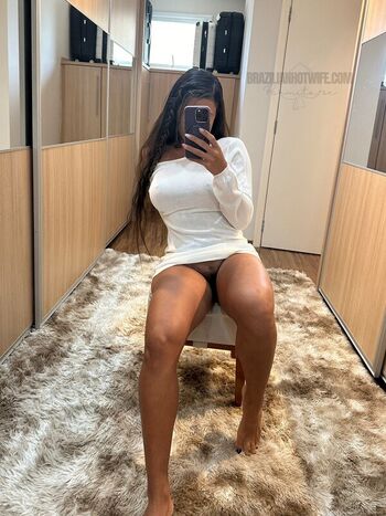 Leaked Brazilian hotwife private photo viral onlyfans