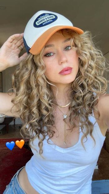 Brec Bassinger