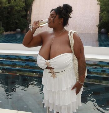 Leaked Brefluenced private photo viral onlyfans