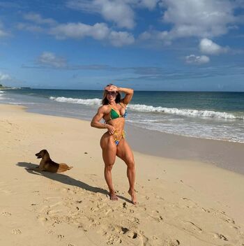 Brenda K. Moura Pro