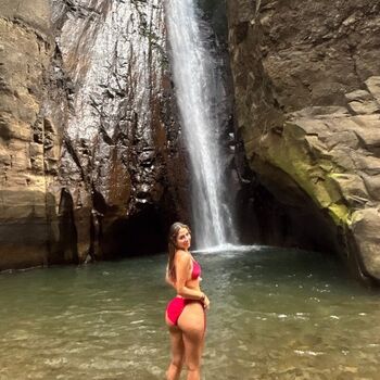 Leaked Bretaneee private photo viral onlyfans