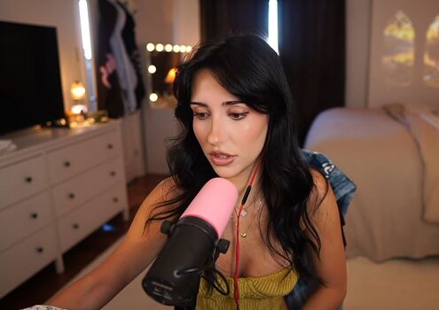 Leaked Brieanneroksa private photo viral onlyfans