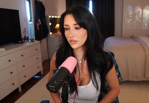 Leaked Brieanneroksa private photo viral onlyfans