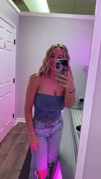 Leaked Brooke aundrea private photo viral onlyfans