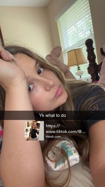 Leaked Brookhooks private photo viral onlyfans