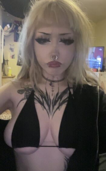 Leaked Bruisedvioletx private photo viral onlyfans
