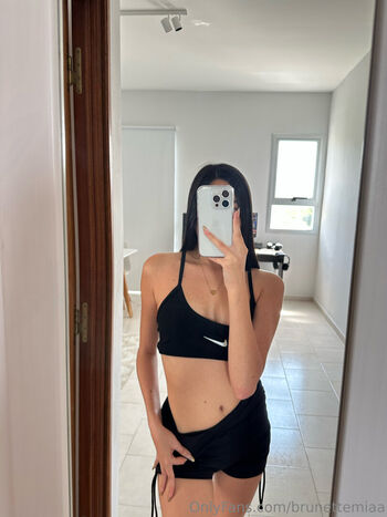 Leaked Brunettemiaa private photo viral onlyfans