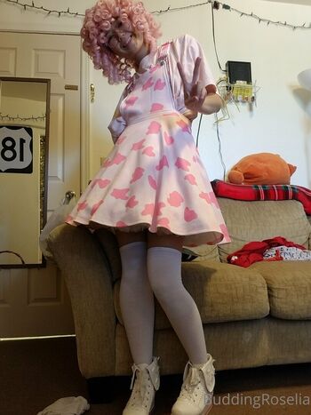 Leaked Buddingroselia private photo viral onlyfans