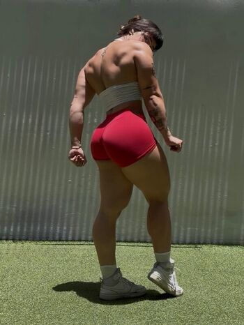 Leaked Bulkycriiss page private photo viral onlyfans