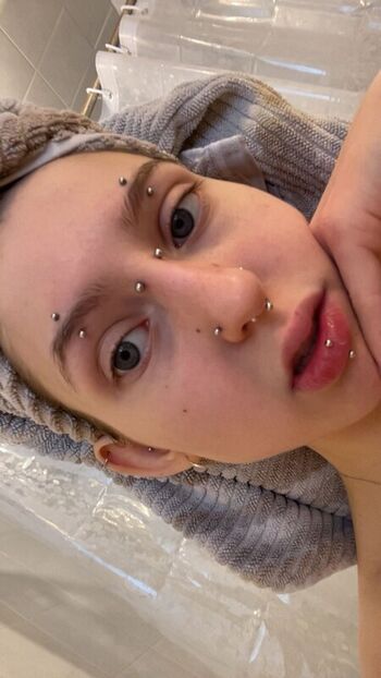 Leaked Bunnyboylo page private photo viral onlyfans