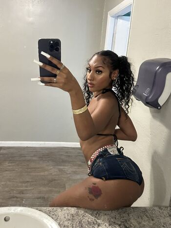 Leaked Burlz page private photo viral onlyfans