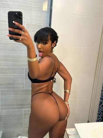 Leaked Burlz page private photo viral onlyfans