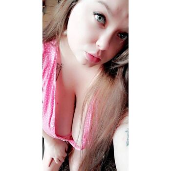 Busty Ambz