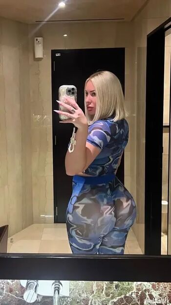 Leaked Bustyblondeharlow private photo viral onlyfans
