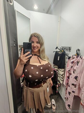 Leaked Bustygirl page private photo viral onlyfans