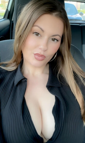 Leaked Caarlita private photo viral onlyfans