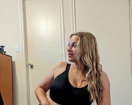 Leaked Cadelyn takace private photo viral onlyfans