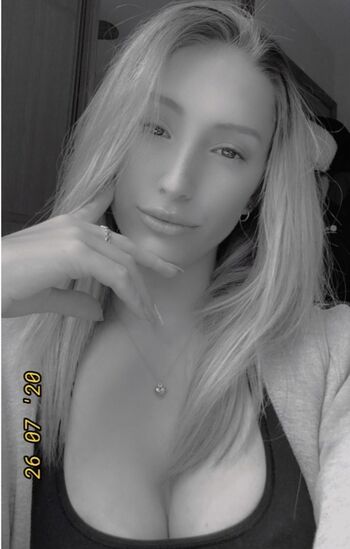 Leaked Caitlin beevers private photo viral onlyfans