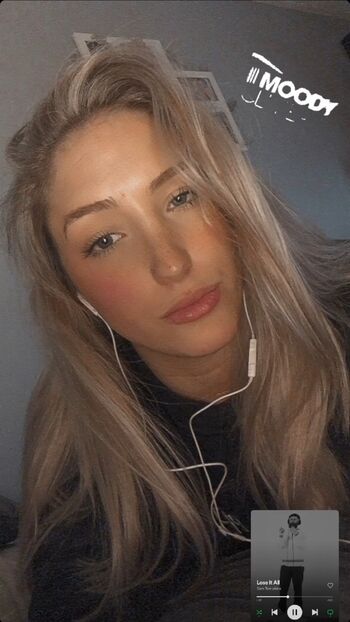 Leaked Caitlin beevers private photo viral onlyfans