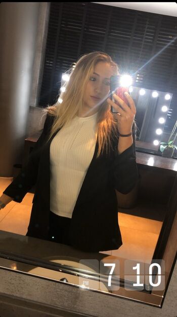 Leaked Caitlin beevers private photo viral onlyfans