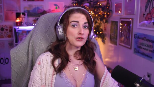 Leaked Caitlin marie reacts page private photo viral onlyfans