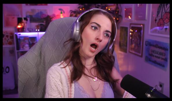 Leaked Caitlin marie reacts page private photo viral onlyfans