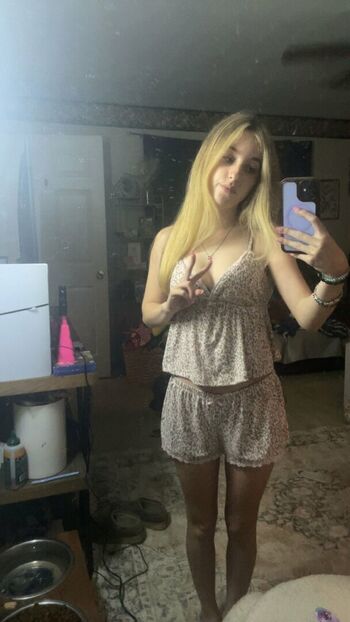 Leaked Caitlyn perrigin private photo viral onlyfans