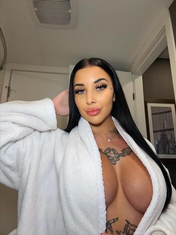 Leaked Callmelasexy private photo viral onlyfans