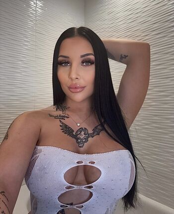 Leaked Callmelasexy private photo viral onlyfans