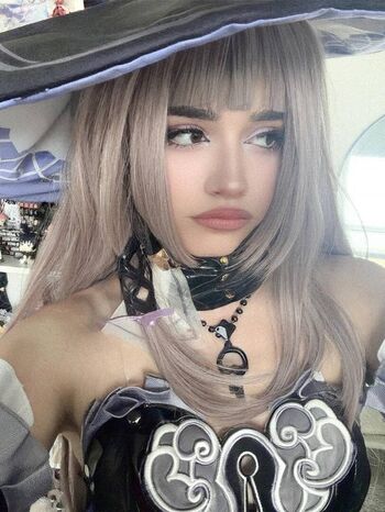 Leaked Christina khalil / private photo viral onlyfans