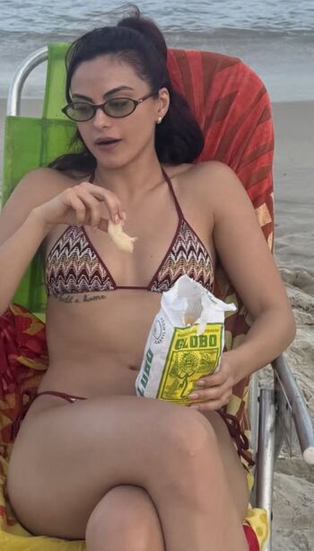 Camila Mendes