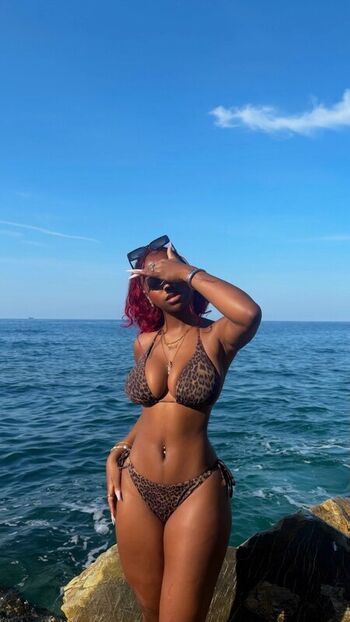 Leaked Camilleownsyou private photo viral onlyfans