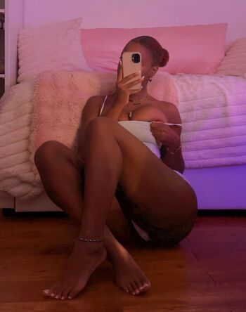 Leaked Camilleownsyou private photo viral onlyfans