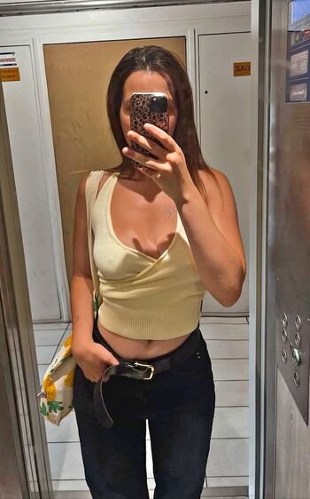 Camissa Cullen Ou Mia More