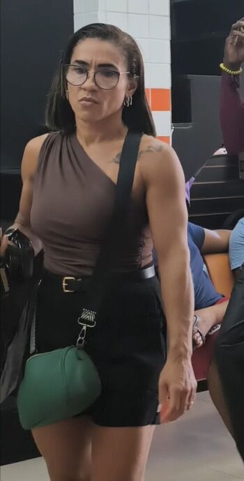 CANDID Boobs