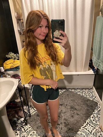 Leaked Carebearcarli private photo viral onlyfans