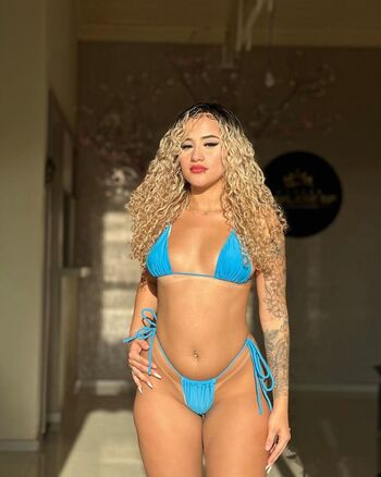 Carine Bastos