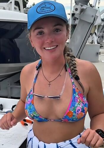 Leaked Carissa dives private photo viral onlyfans