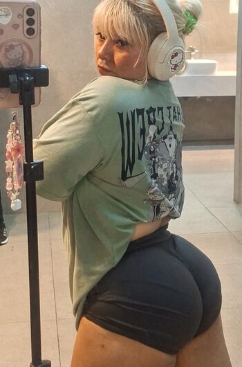 Leaked Carla medina private photo viral onlyfans
