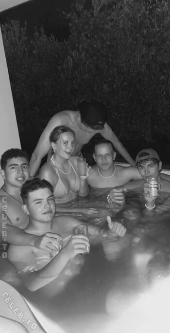 Leaked Carla sophie schell private photo viral onlyfans