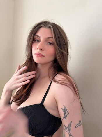 Leaked Carly coplin private photo viral onlyfans
