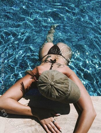 Leaked Caro phie private photo viral onlyfans