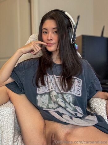 Caroandlace