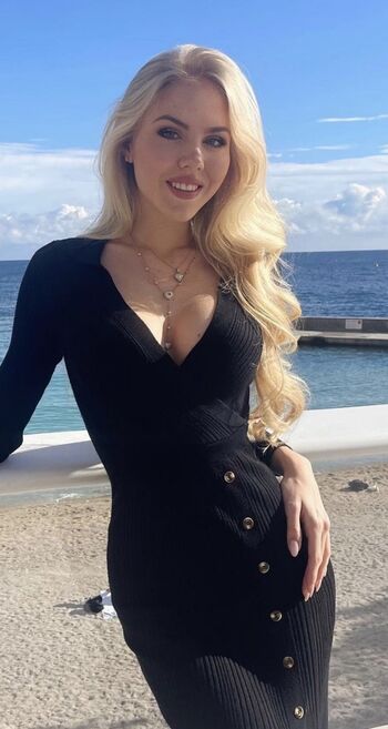Leaked Carolina de bourbon private photo viral onlyfans