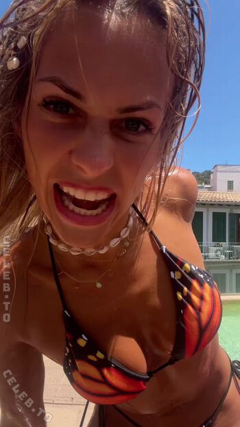 Leaked Carolina peukmann private photo viral onlyfans